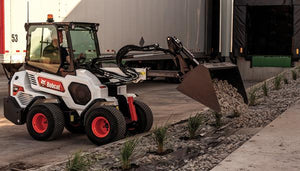 BOBCAT TRACTEUR CHARGEUSE ACTICULÉES L28
